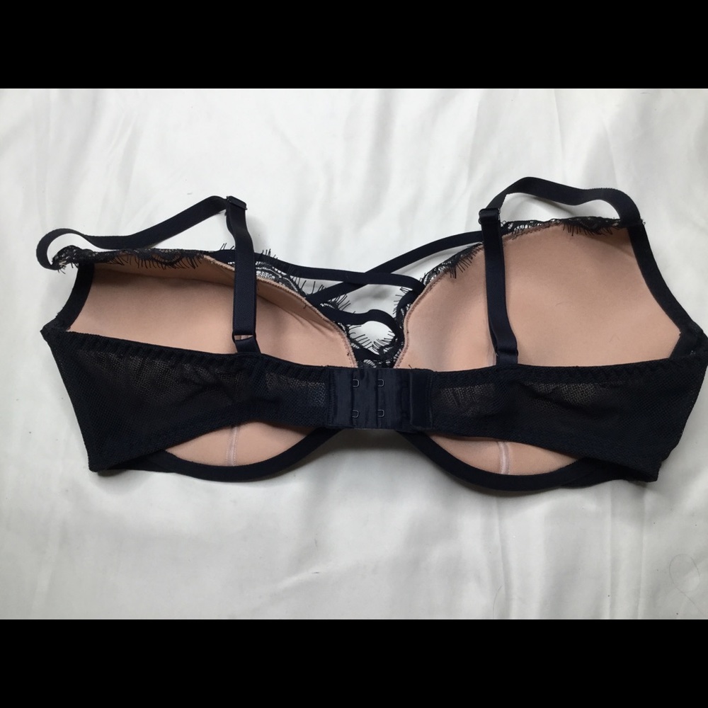 Adore Me Black Lace Strappy Bra - 38D - Picture 3 of 5